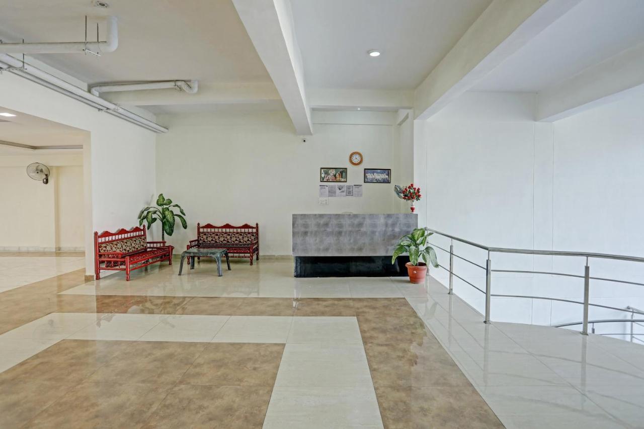 Oyo Flagship 80971 The Lime Tree בארילי מראה חיצוני תמונה